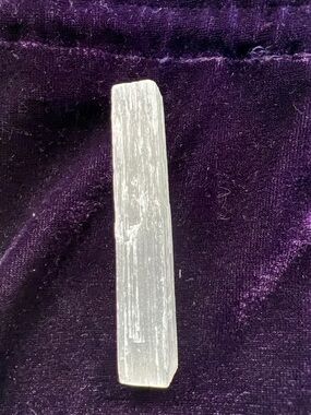 Selenite Cleansing Wand – White Crystal Home Accent